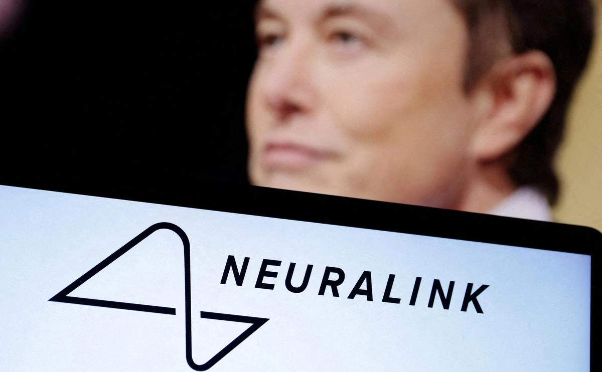 Маск спрогнозировал использование имплантов Neuralink миллионами людей через 10 лет