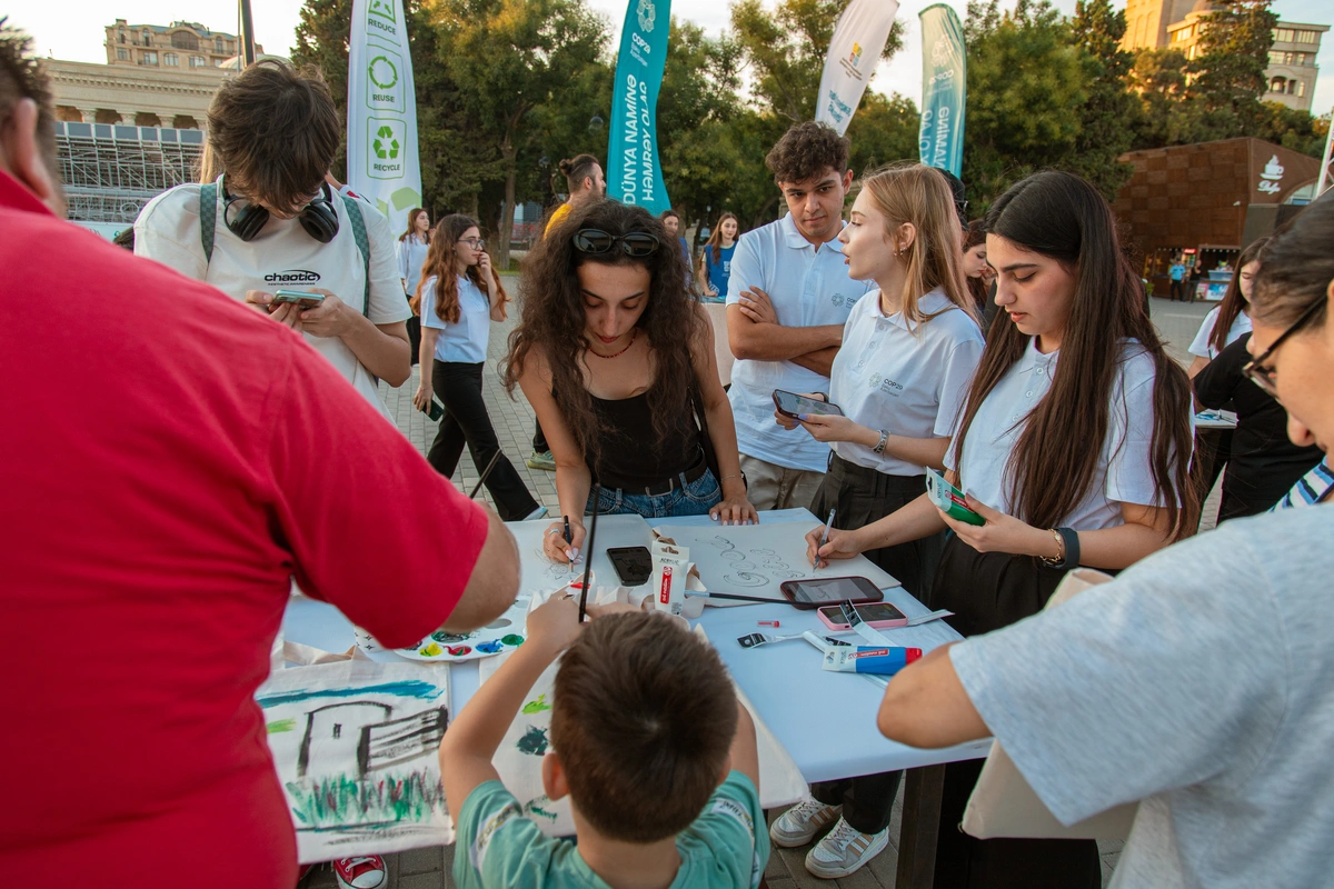 COP29 Məlumat Mərkəzində "Ekoloji təmiz həyat tərzinə keçid" adlı tədbir təşkil edilib