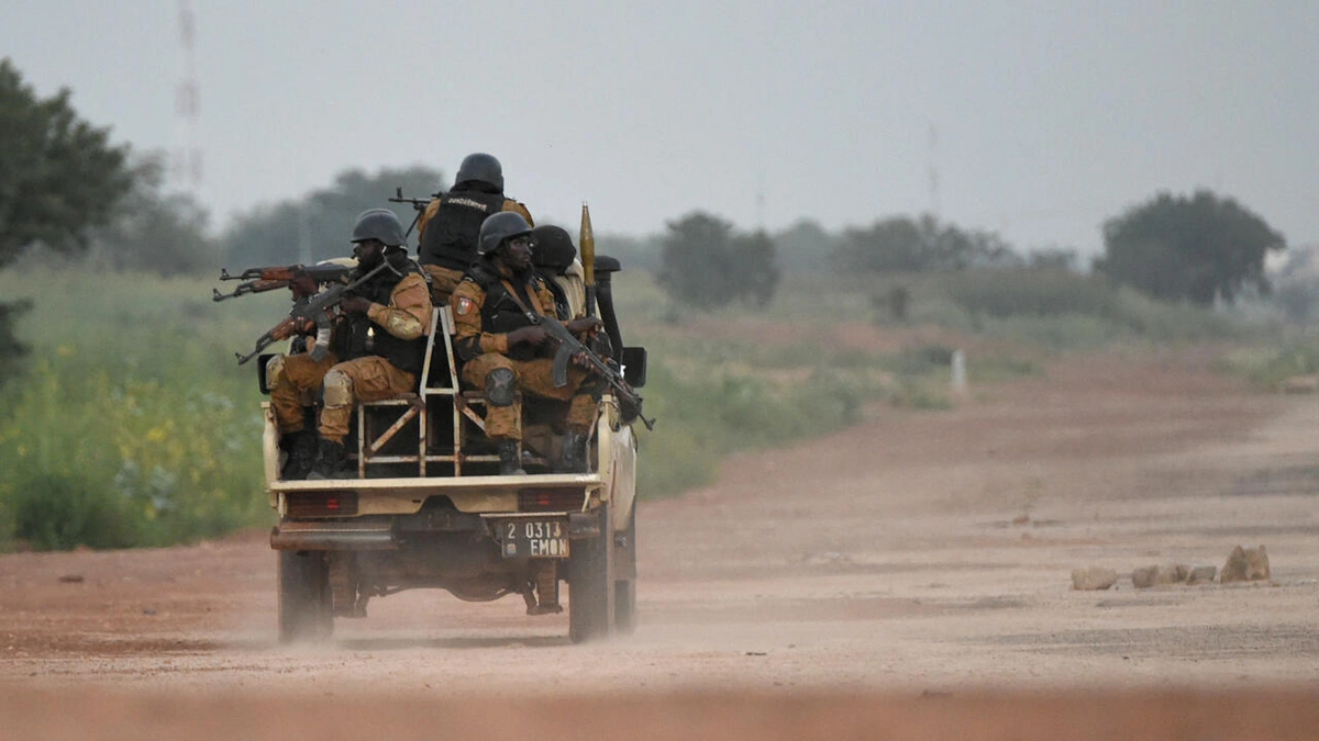 Burkina-Fasoda terrorçular 200-ə qədər insanı qətlə yetiriblər