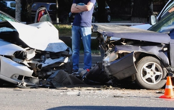 В поселке Джорат столкнулись два автомобиля, один перевернулся