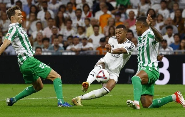 Mbappenin dublu "Real Madrid"ə "Betis" üzərində qələbə qazandırdı