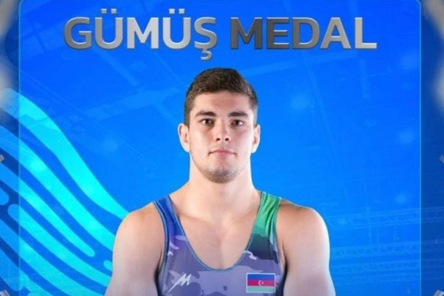 Xetaq Karsanov U-20 dünya çempionatında gümüş medal qazanıb