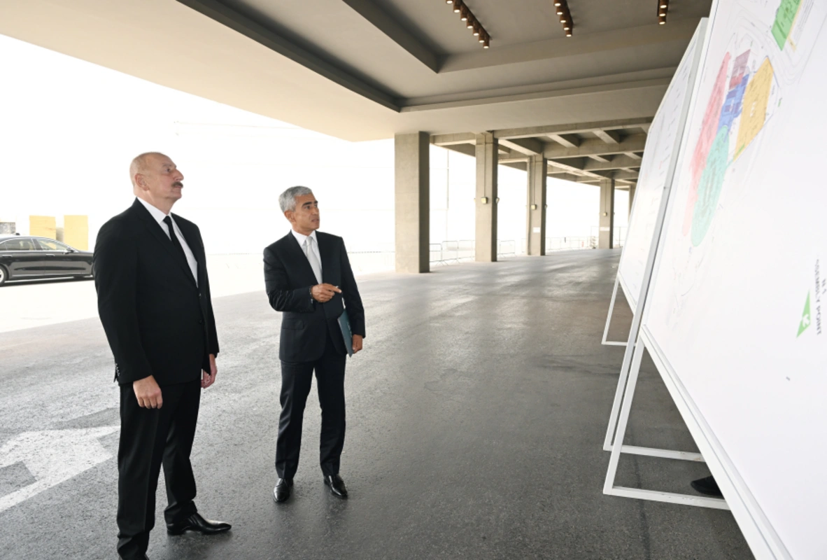 İlham Əliyev Bakı Olimpiya Stadionu ərazisində COP29-a hazırlıqla bağlı görülən işlərlə tanış olub