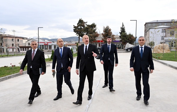 İlham Aliyev Hankendi`de Karabağ Üniversitesi`nin açılış törenine katıldı