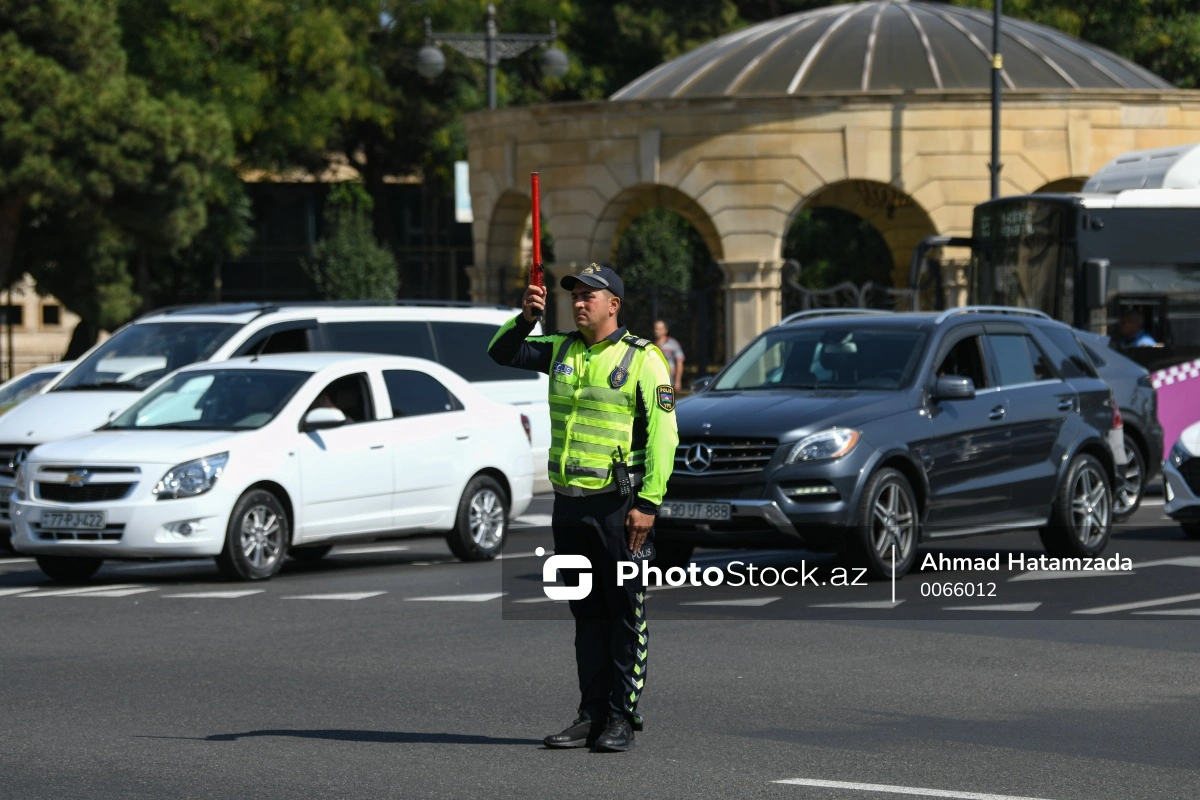 В Азербайджане минутой молчания почтили память шехидов Отечественной войны