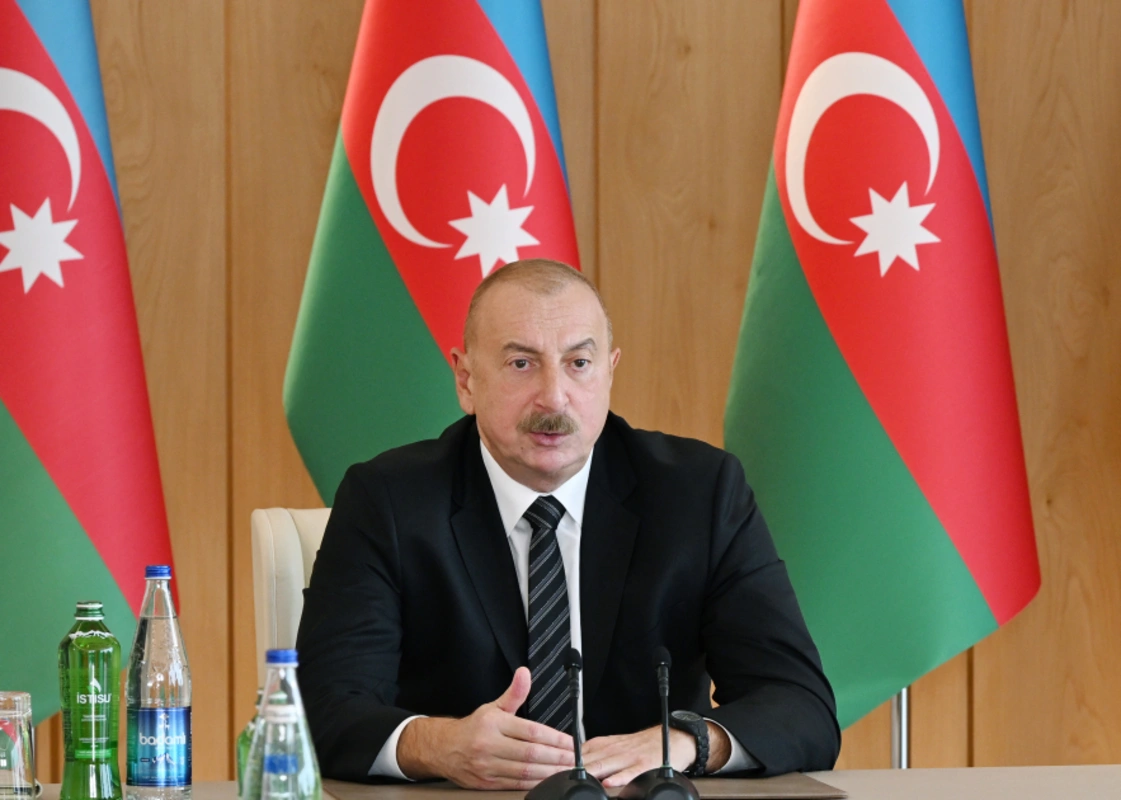 İlham Aliyev: "İlk üç gün boyunca Rusya'dan saçma versiyonlardan başka hiçbir şey duymadık"