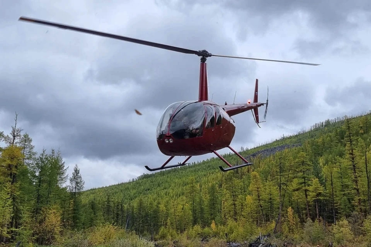 В России спасатели нашли частный вертолет Robinson, исчезнувший после вылета