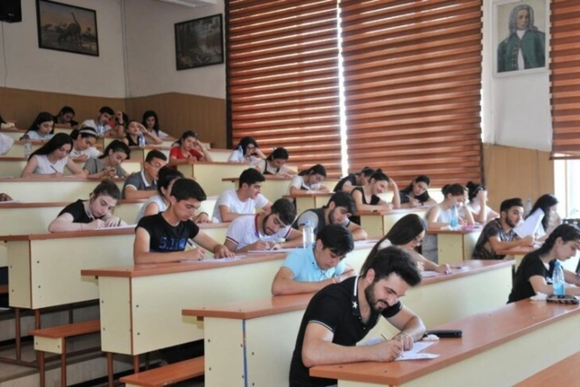 Universiteti yeni bitirən şəxs işəgötürənin tələblərini necə qarşılaya bilər?