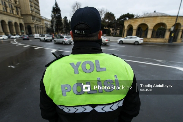 Yol polisi yağışlı hava şəraiti ilə bağlı hərəkət iştirakçılarına müraciət edib