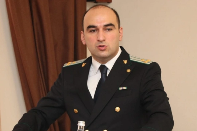 Firad Əliyev təltif edildi