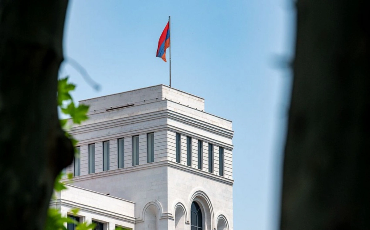 Ermənistanla sülhə maneə: Türk düşmənlərinə qoyulan heykəllər