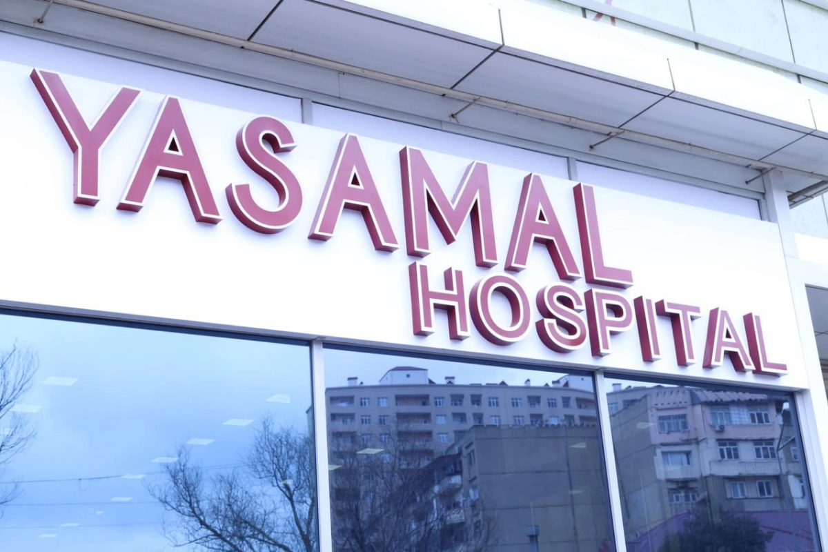 Estetik əməliyyatın QURBANI - "Yasamal Hospital"ın baş həkimi qadını ölümcül hala salıb