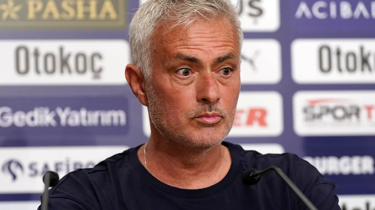 İngiltere'den beklenmedik Jose Mourinho haberi: "Premier Lig'den talip var"