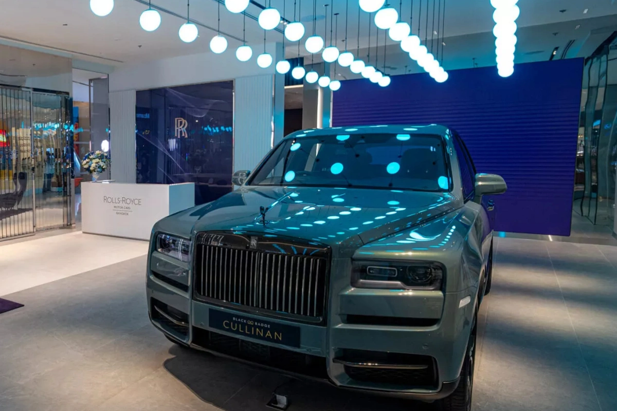 Rolls-Royce не планирует выпускать гибриды