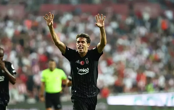 Beşiktaş'ta Gabriel Paulista'nın sakatlığı açıklandı