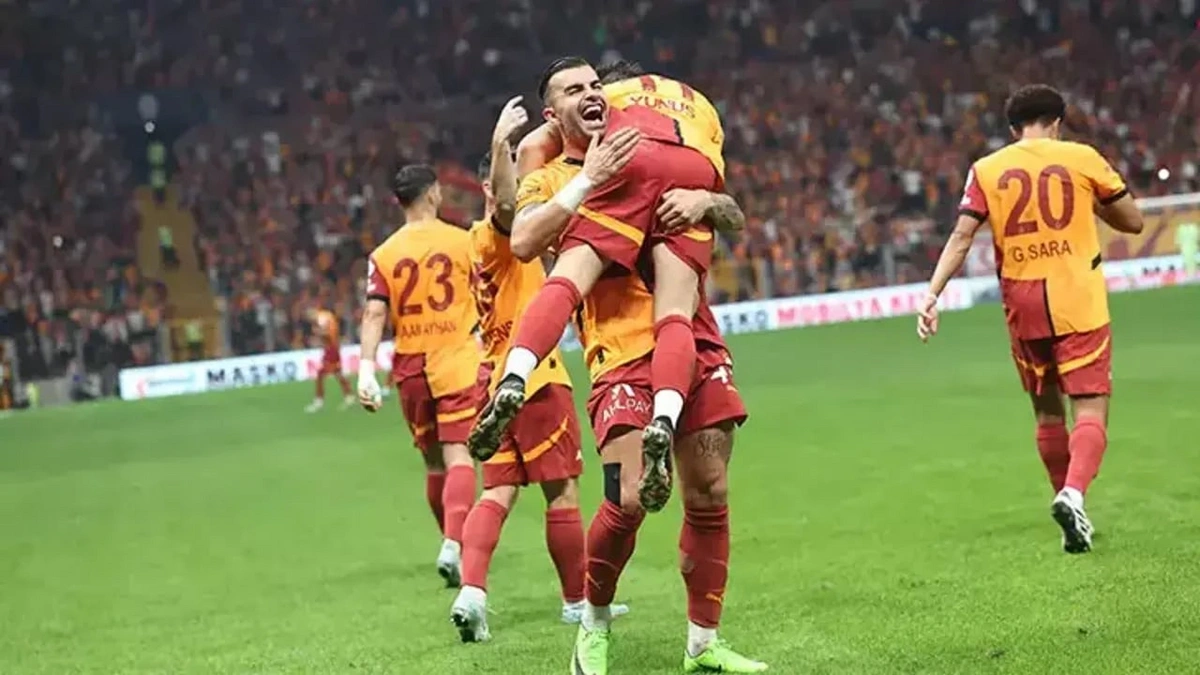 Türkiyə Superliqası: "Qalatasaray" qalib gəldi, "Beşiktaş" xal itirdi