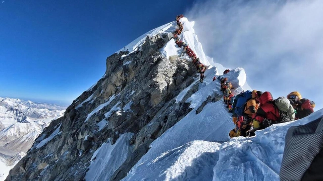 Nepalda itkin düşən rusiyalı alpinistlərin həlak olduğu üzə çıxıb