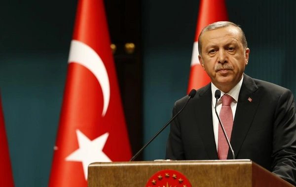 Erdoğan'dan gençlere önemli uyarı: "Sosyal medyanın karanlık dehlizlerinde kaybolmayın"