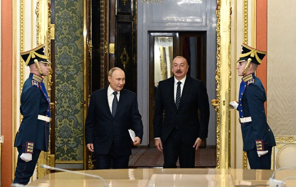 İlham Aliyev Moskova'da Vladimir Putin'le görüşüyor