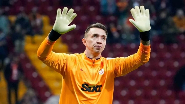 "Qalatasaray"ın qapıçısı Fernando Muslera futbol klubunun sahibi olub