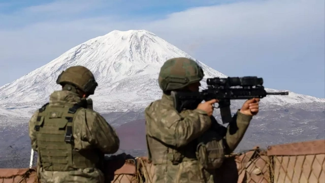 Türkiye sınırlarında terör alarmı: 3 terörist yakalandı