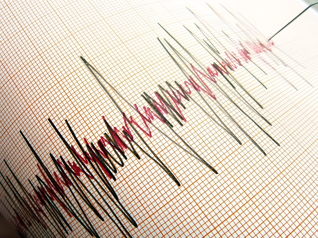 Afyon'da deprem korkuttu