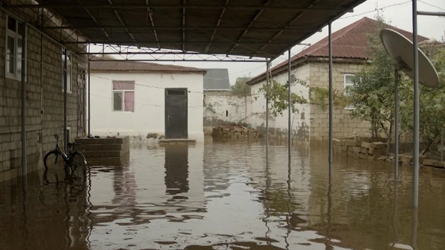 Какова нынешняя ситуация в затопленном паводковыми водами Гаджигабульском районе?