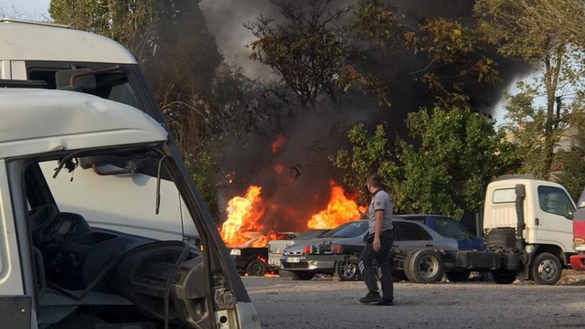 Otopark yangını Ankara'yı sarstı: 5 araç kullanılamaz hale geldi