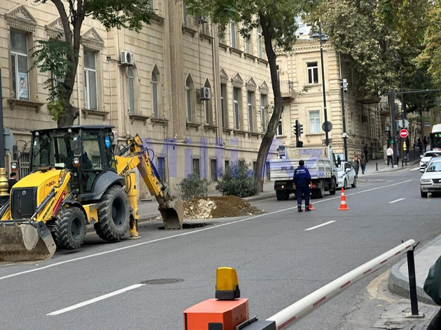 В центре Баку просела дорога