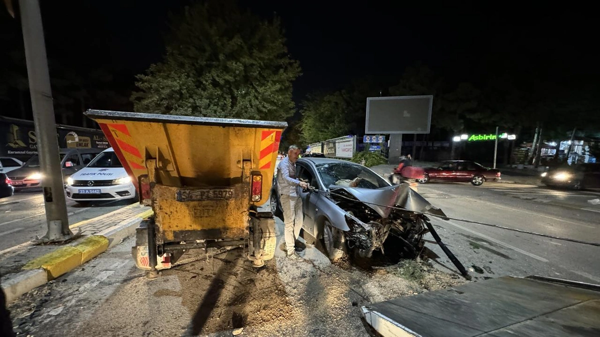 Elazığ'da meydana gelen trafik kazasında 3 yaralı