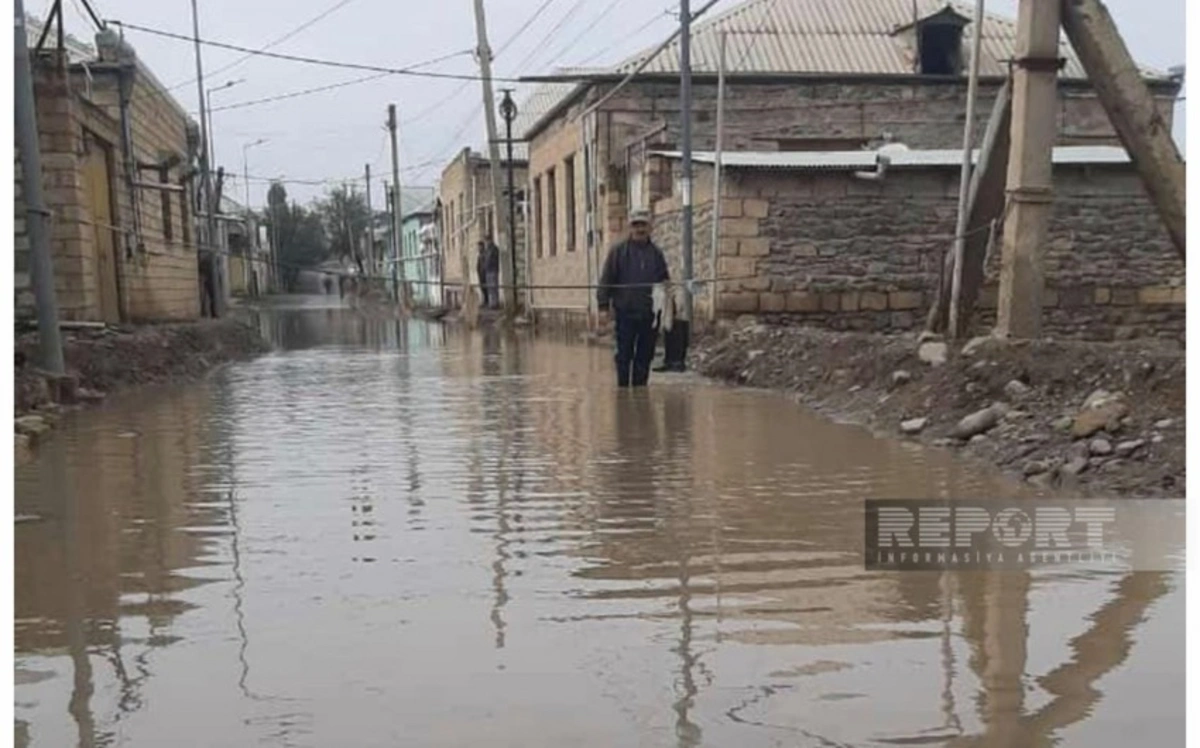 Gəncədə intensiv yağışlar ciddi fəsadlar törədib