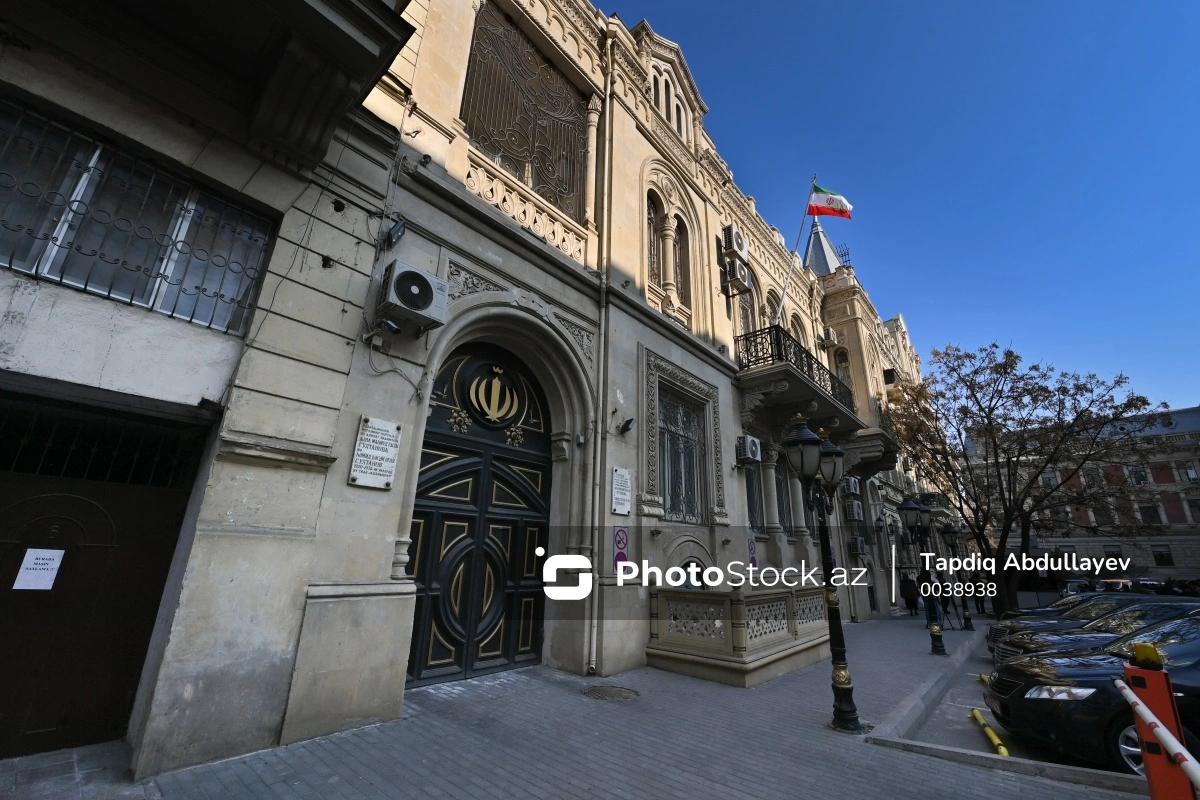 İranın Bakıdakı səfirliyi Azərbaycanı Müstəqilliyinin Bərpası Günü münasibətilə təbrik edib