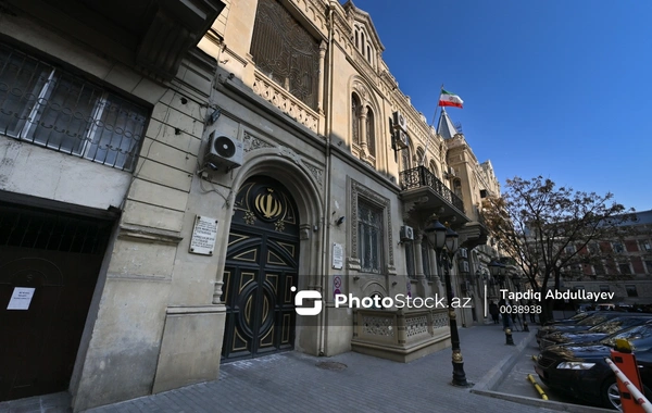 İranın Bakıdakı səfirliyi Azərbaycanı Müstəqilliyinin Bərpası Günü münasibətilə təbrik edib