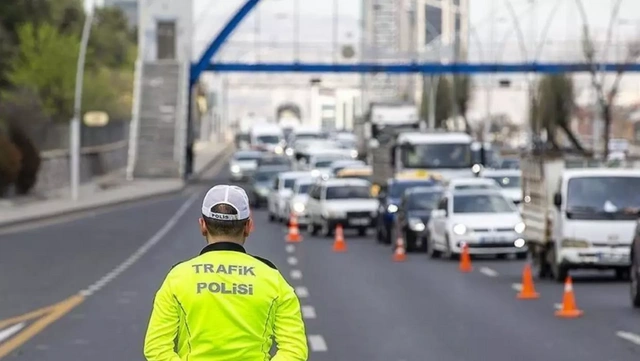 İstanbul'da yarın bu yollara dikkat: Trafiğe kapatılacak