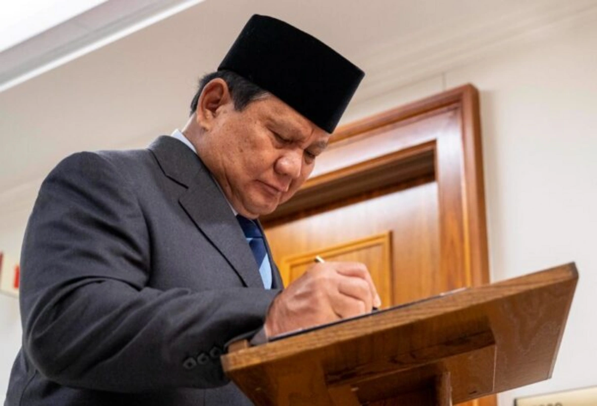 Endonezya'da Prabowo Subianto göreve başladı