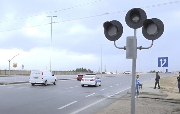 Qala qəsəbəsində işıqforların olmaması sürücüləri təhlükəyə atır