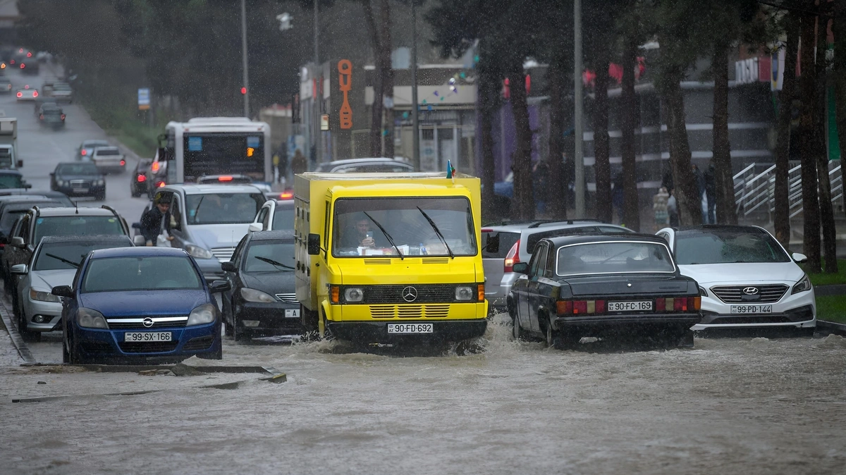 Azerbaycan genelinde yağmur ve sağanak ne zamana kadar devam edecek?