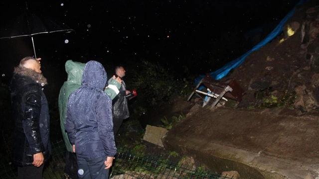 Ordu'da sağanak yağış hayatı olumsuz etkiledi