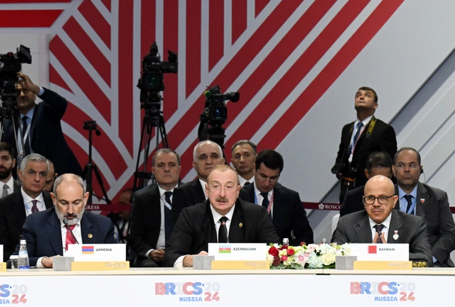 İlham Əliyev XVI BRICS Sammitinin "Outreach" / "BRICS+" formatının ilk plenar iclasında iştirak edib