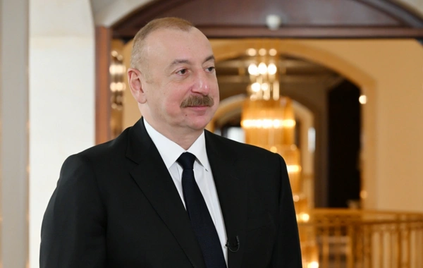 İlham Aliyev, Kazakistan halkını tebrik etti