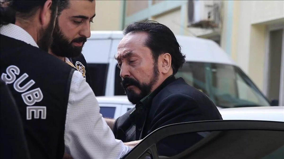 8 bin yıl ceza alan Adnan Oktar'ın mal varlığı Hazine'ye aktarıldı