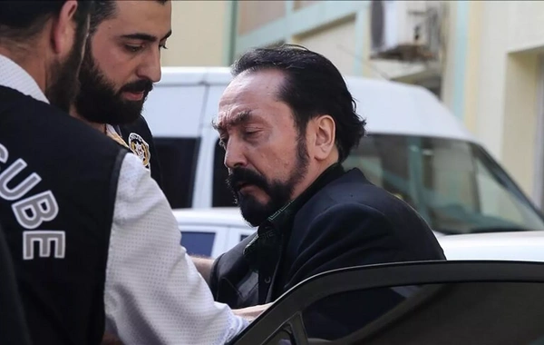 8 bin yıl ceza alan Adnan Oktar'ın mal varlığı Hazine'ye aktarıldı