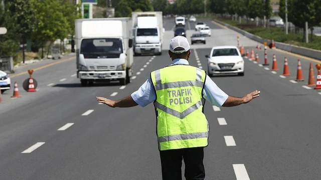 İstanbul'da 29 Ekim Cumhuriyet Bayramı için trafiğe kapatılacak yollar açıklandı