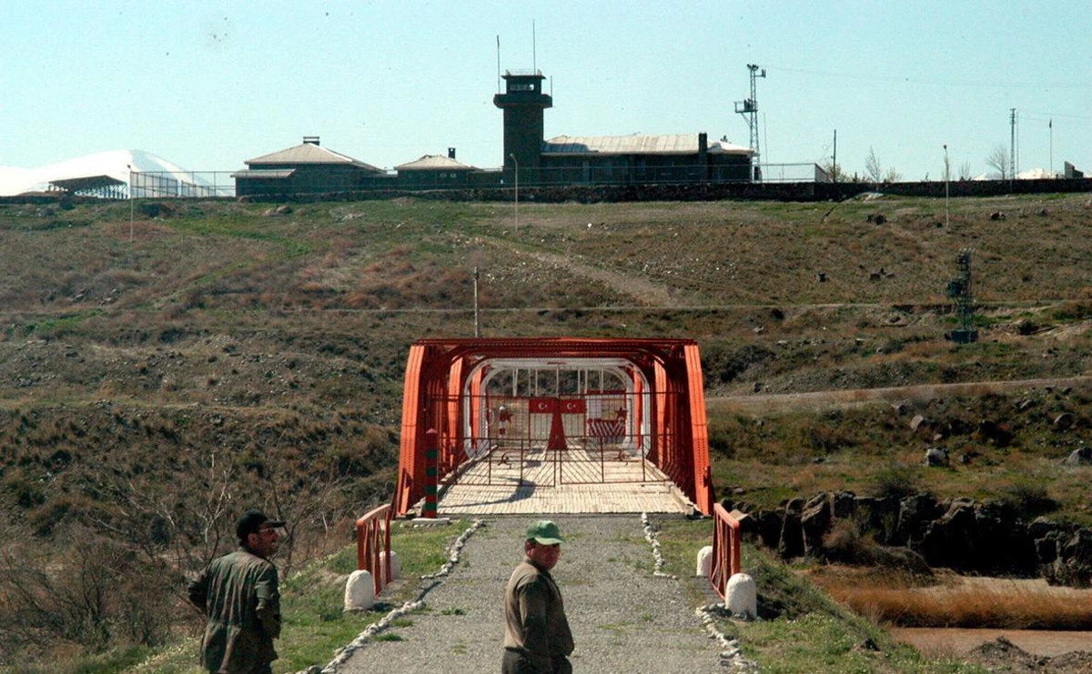 Ermənistanda Rusiya sərhədçiləri ilə bağlı qəti qərar verilməyib