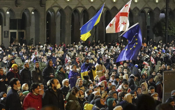 В Тбилиси проходит митинг грузинской оппозиции