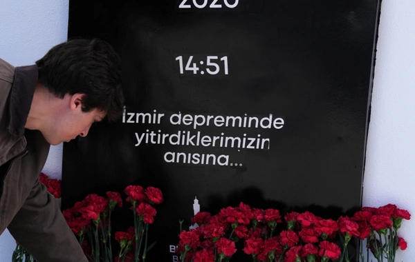 İzmir depremi: 4 yıl sonra anma törenleriyle yad edildi