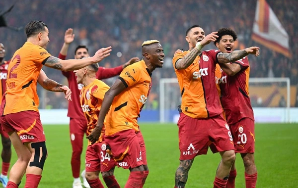 "Qalatasaray"ın rəhbərliyi futbolçularına bir milyon avro mükafat verib