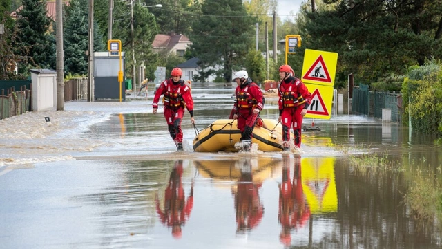 Число погибших от наводнений в Испании возросло до 95 человек