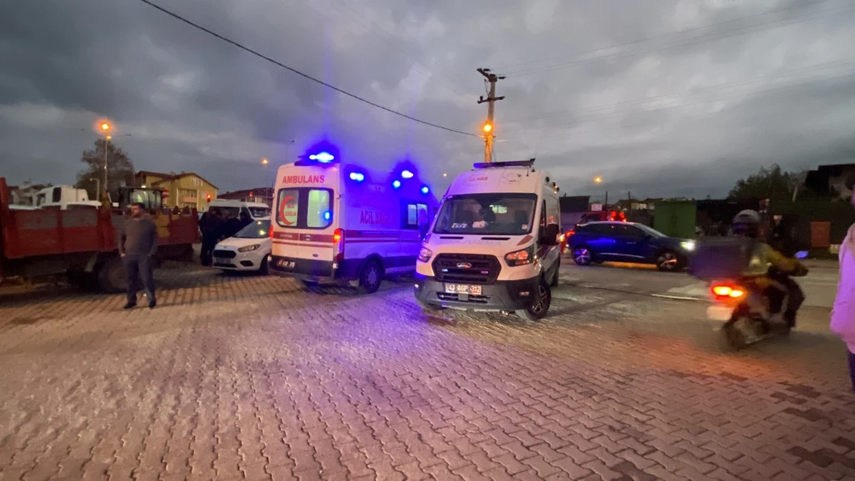 Kocaeli'de gençler arasında kanlı kavga: 2 yaralı, 1'i ağır durumda