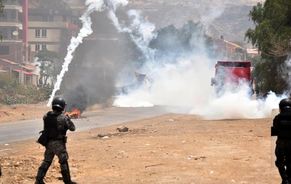 Boliviyada ara qarışdı: Keçmiş prezidentin tərəfdarları hərbi hissəni ələ keçirdilər